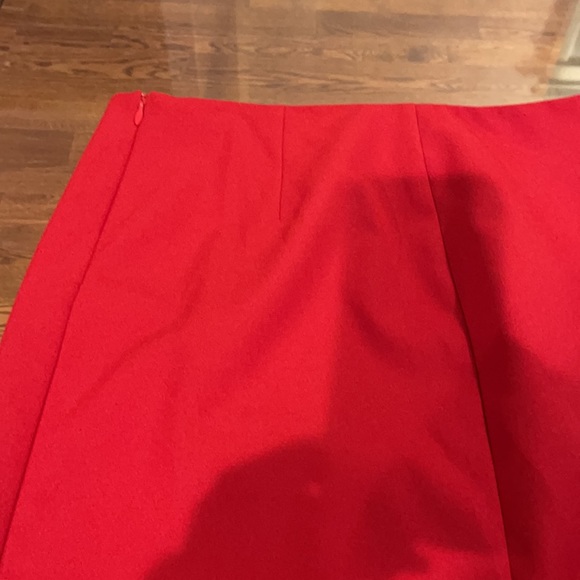 United Colors of Benetton red skirt size 46 NWT - Picture 2 of 2